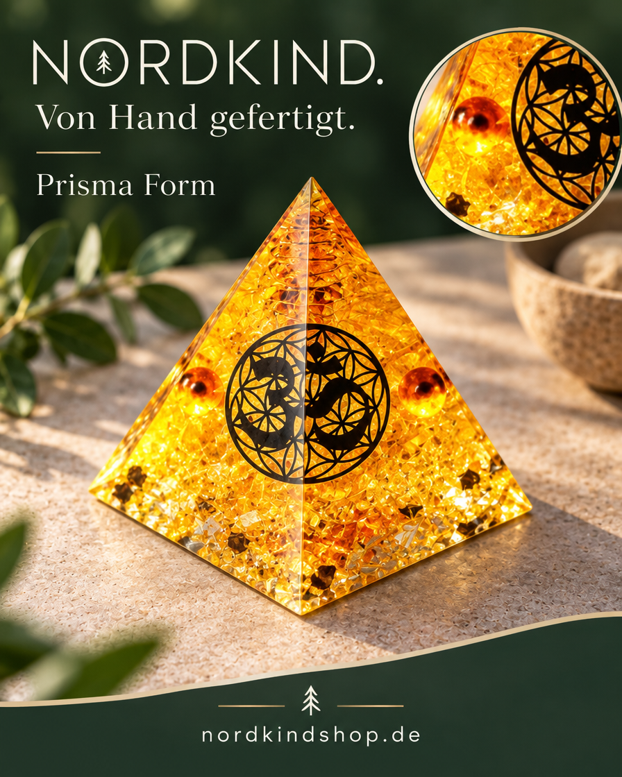 Prisma Form – Gold · Ornament