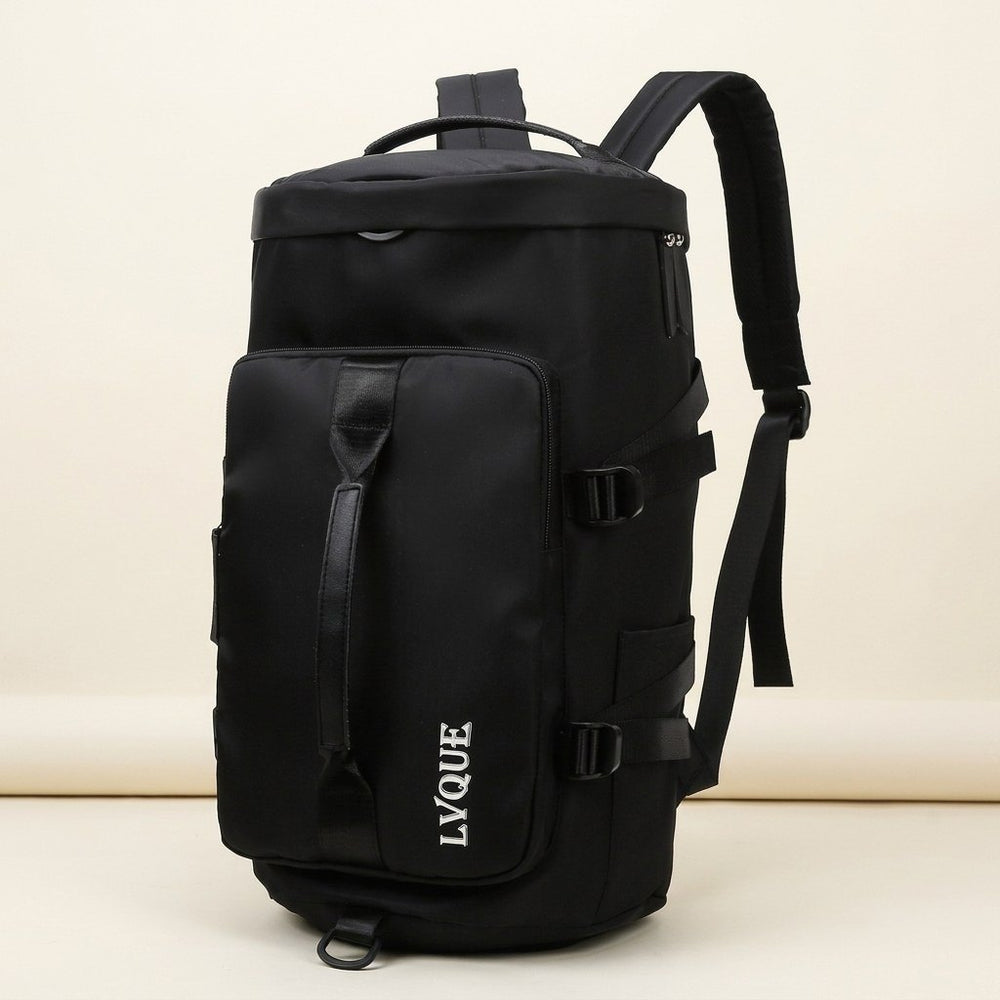 Wandelbare Sport- und Reisetasche. Abgebildete Dekoration ist nicht enthalten.